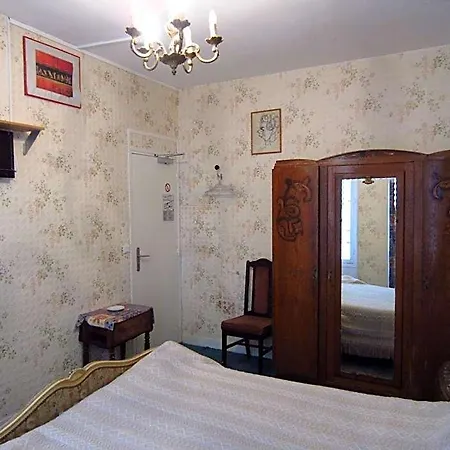Hotel D'orléans Gare De L'est 2*