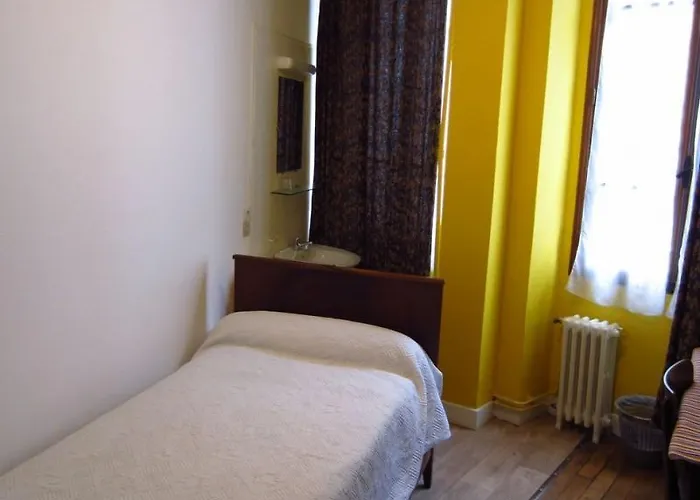 Отель D'orleans Gare De L'est Париж